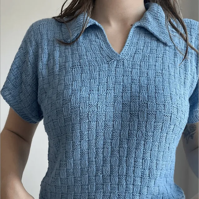 hobbii-anleitungen-easy-square-polo-tee-strickanleitung-polohemd image 1