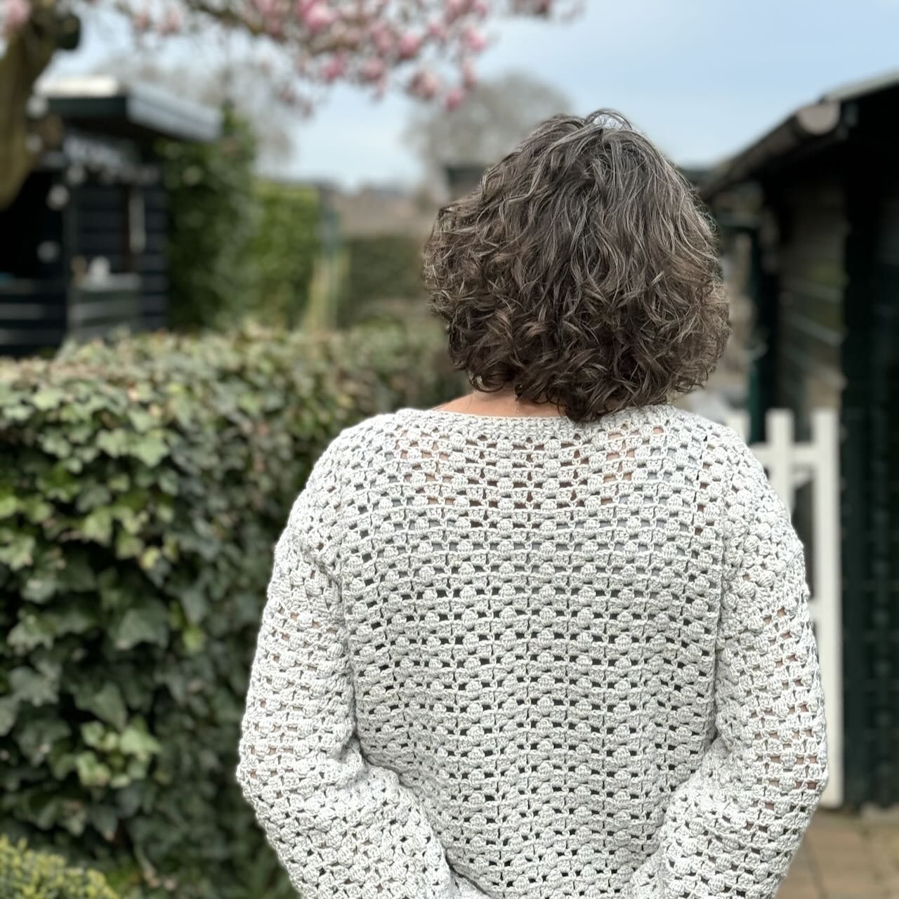 hobbii-anleitungen-flower-pullover-h-kelpullover-xs-3xl-lochmuster image 4