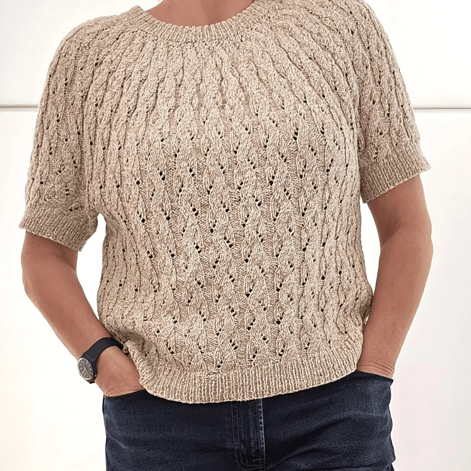 hobbii-anleitungen-bl-de-linjer-t-shirt-strickanleitung image 1