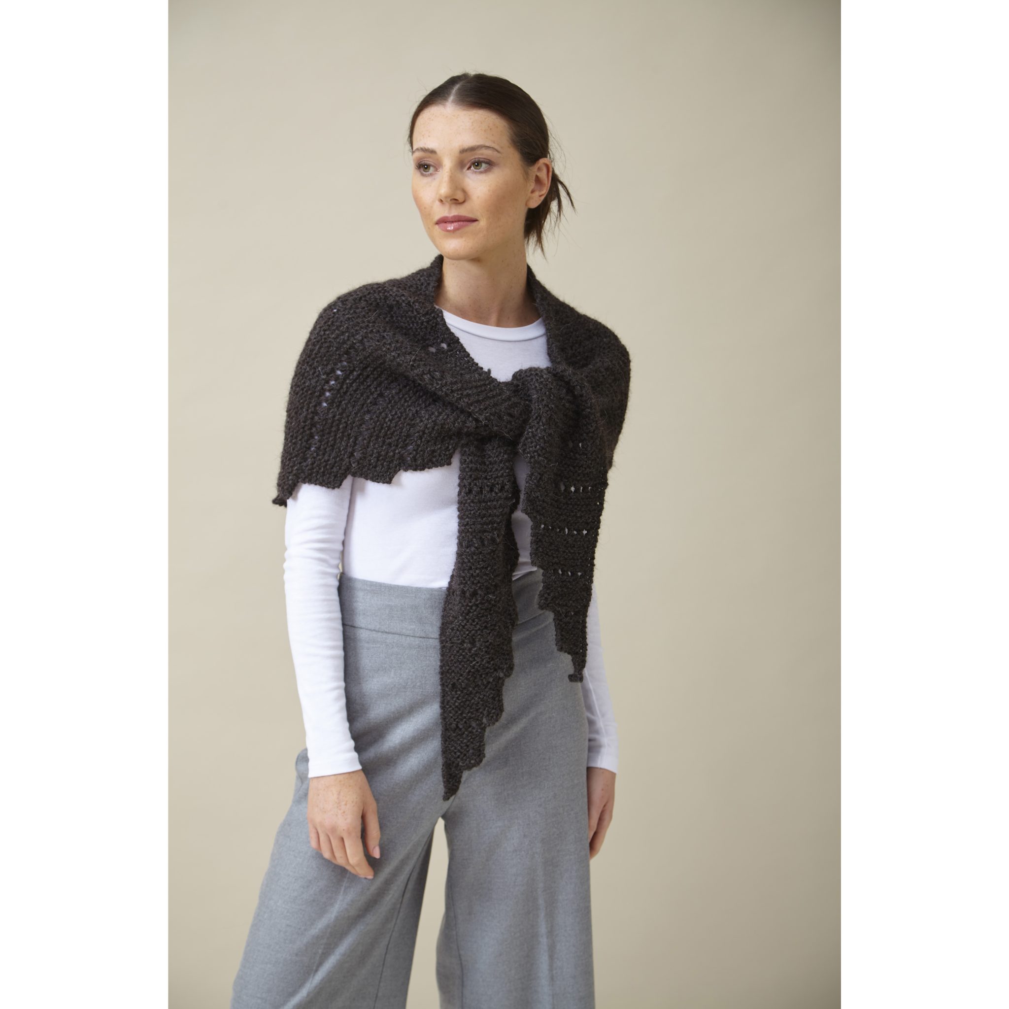 king-cole-patterns-6286-weste-strickanleitung-superfine-alpaca-chunky image 2