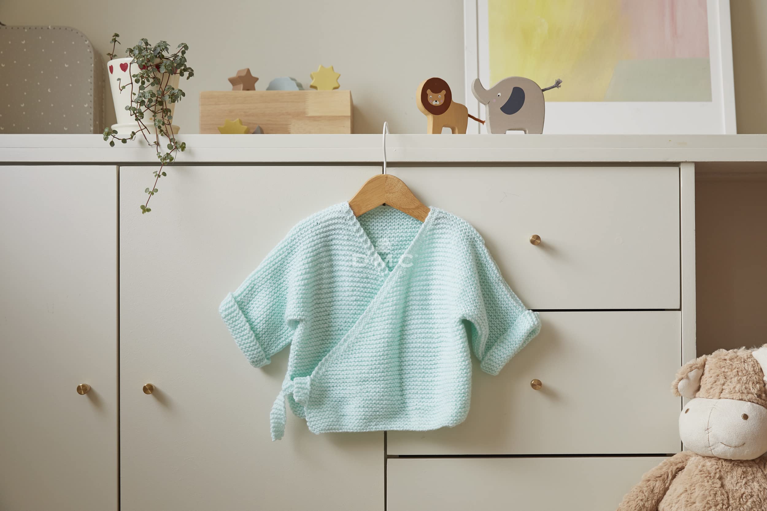dmc-gift-of-stitch-strickset-baby-cardi-gr-n-0-6-monate image 4