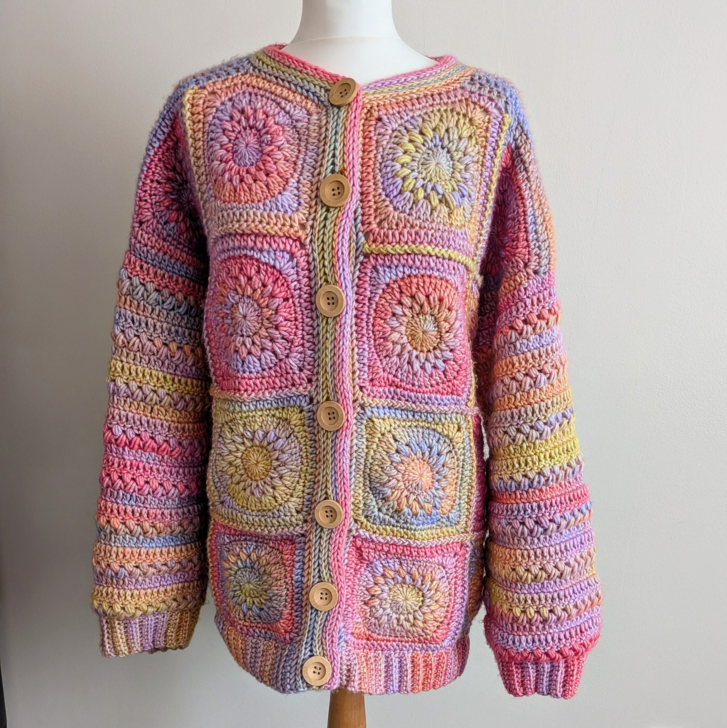 hobbii-dahlia-h-kelanleitung-jacke-pdf-xs-4xl-granny image 1