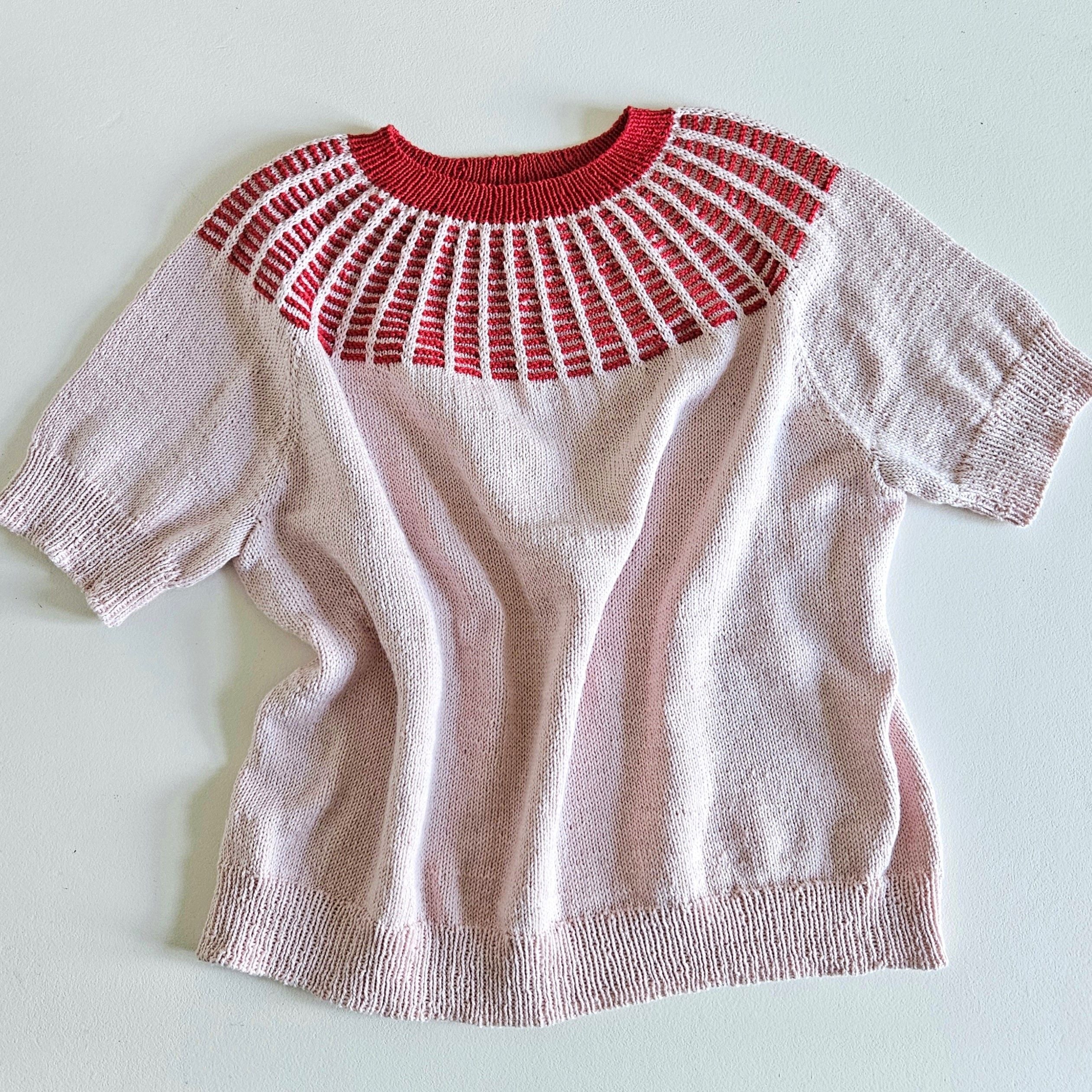 hobbii-sommer-karrusel-t-shirt-strickanleitung-xs-xl image 6