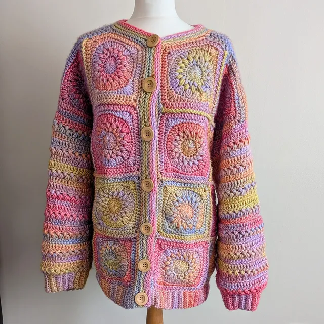 hobbii-dahlia-h-kelanleitung-jacke-pdf-xs-4xl-granny image 1