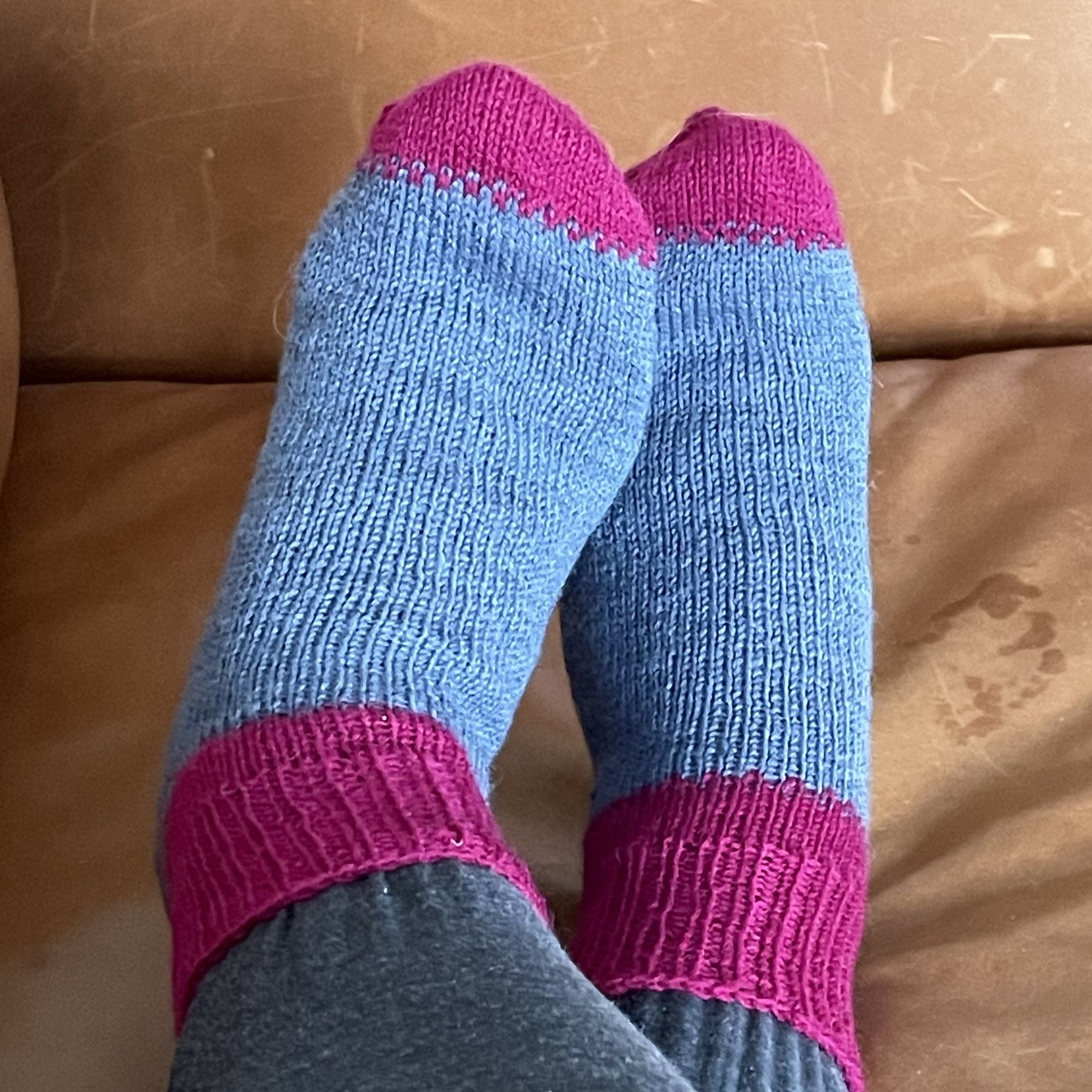 hobbii-anleitungen-tipi-toe-socken-strickanleitung-pdf-36-41 image 1