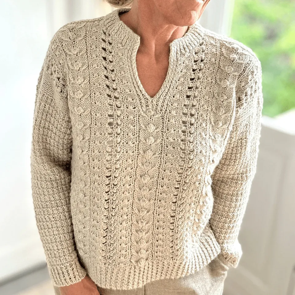 hobbii-anleitungen-coco-swirl-pullover-strickanleitung-s-xl image 1