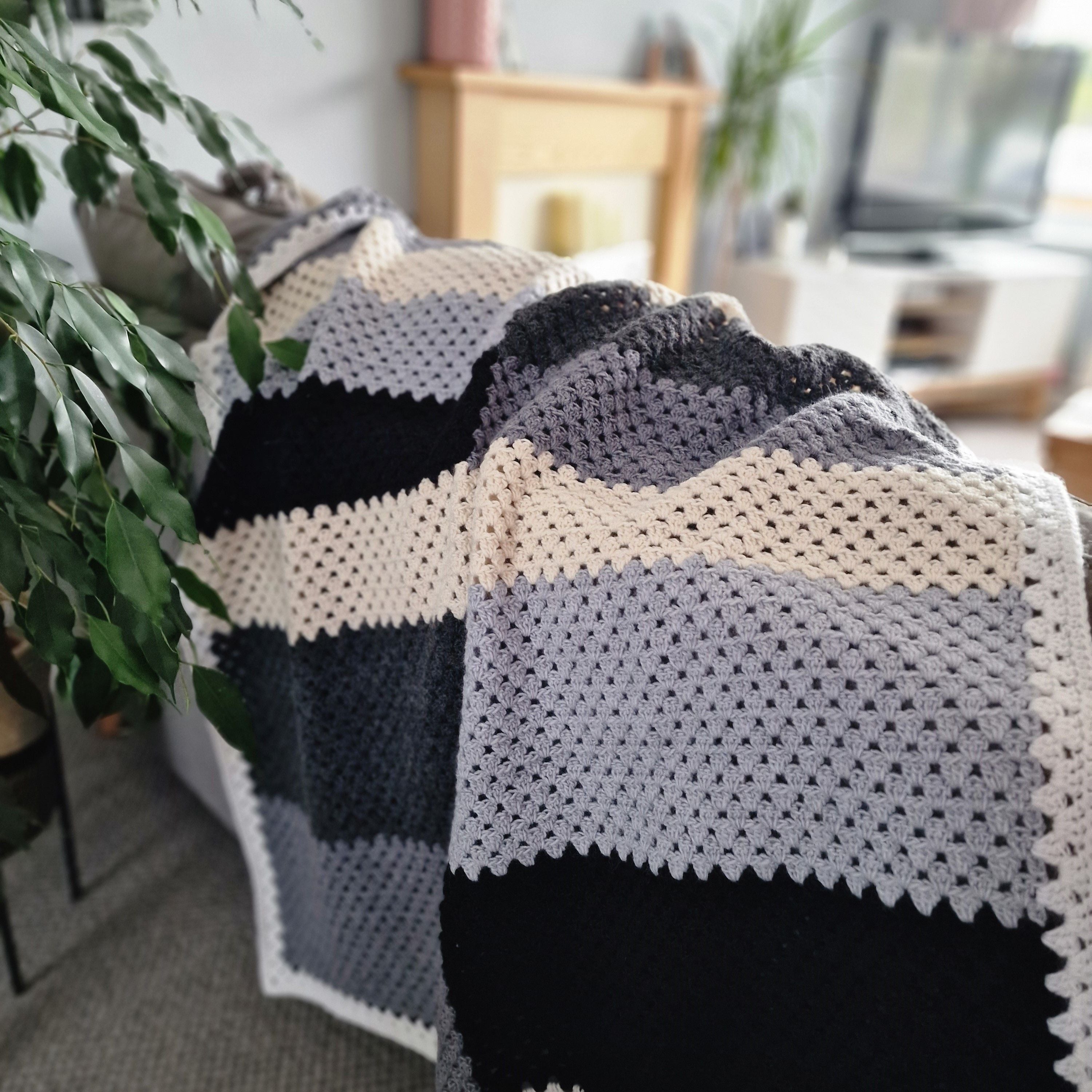 hobbii-anleitungen-granny-s-on-the-block-decke-h-kelanleitung image 6