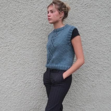 hobbii-westywood-no-4-weste-strickanleitung-xs-xxl-lochmuster image 4
