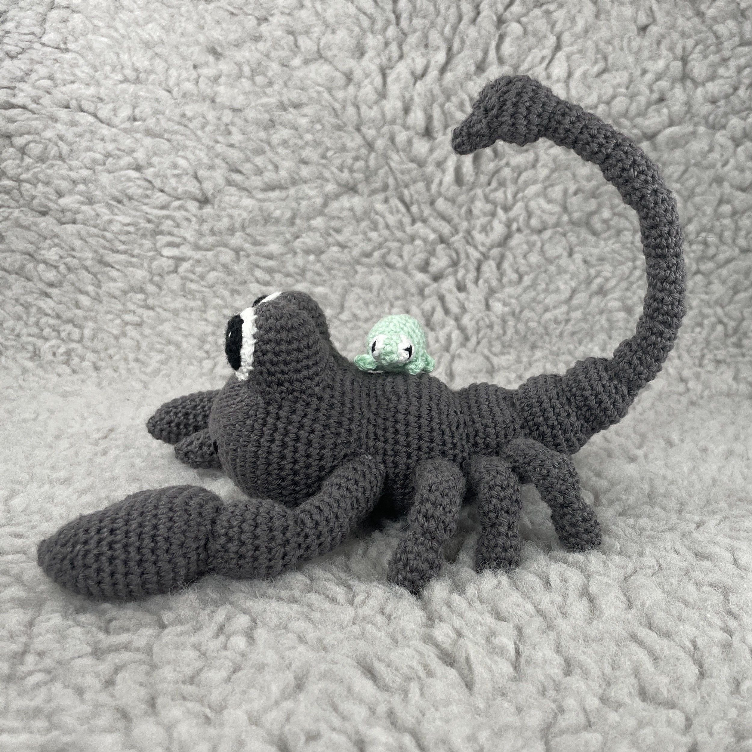hobbii-skorpion-h-kelanleitung-sternzeichen-one-size-15-cm image 2