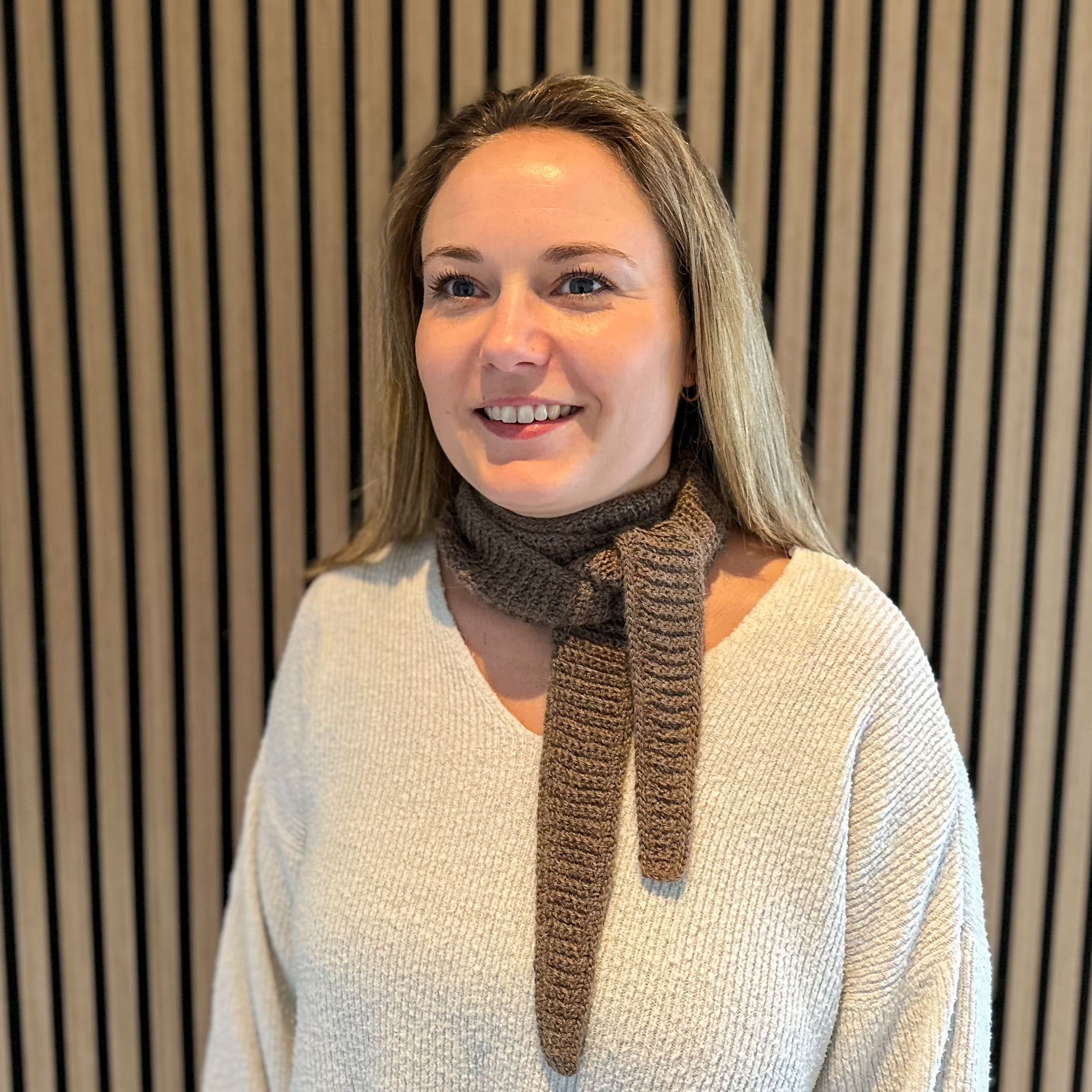 hobbii-anleitungen-simple-scarf-schal-h-kelanleitung-one-size image 5