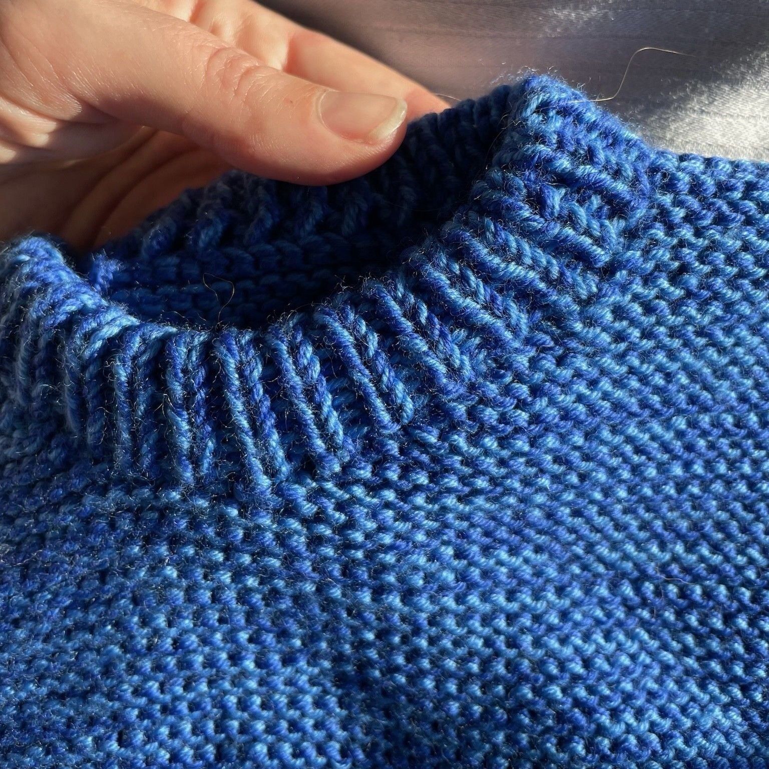 hobbii-ultra-easy-baby-pullover-strickanleitung-0-3-monate image 3