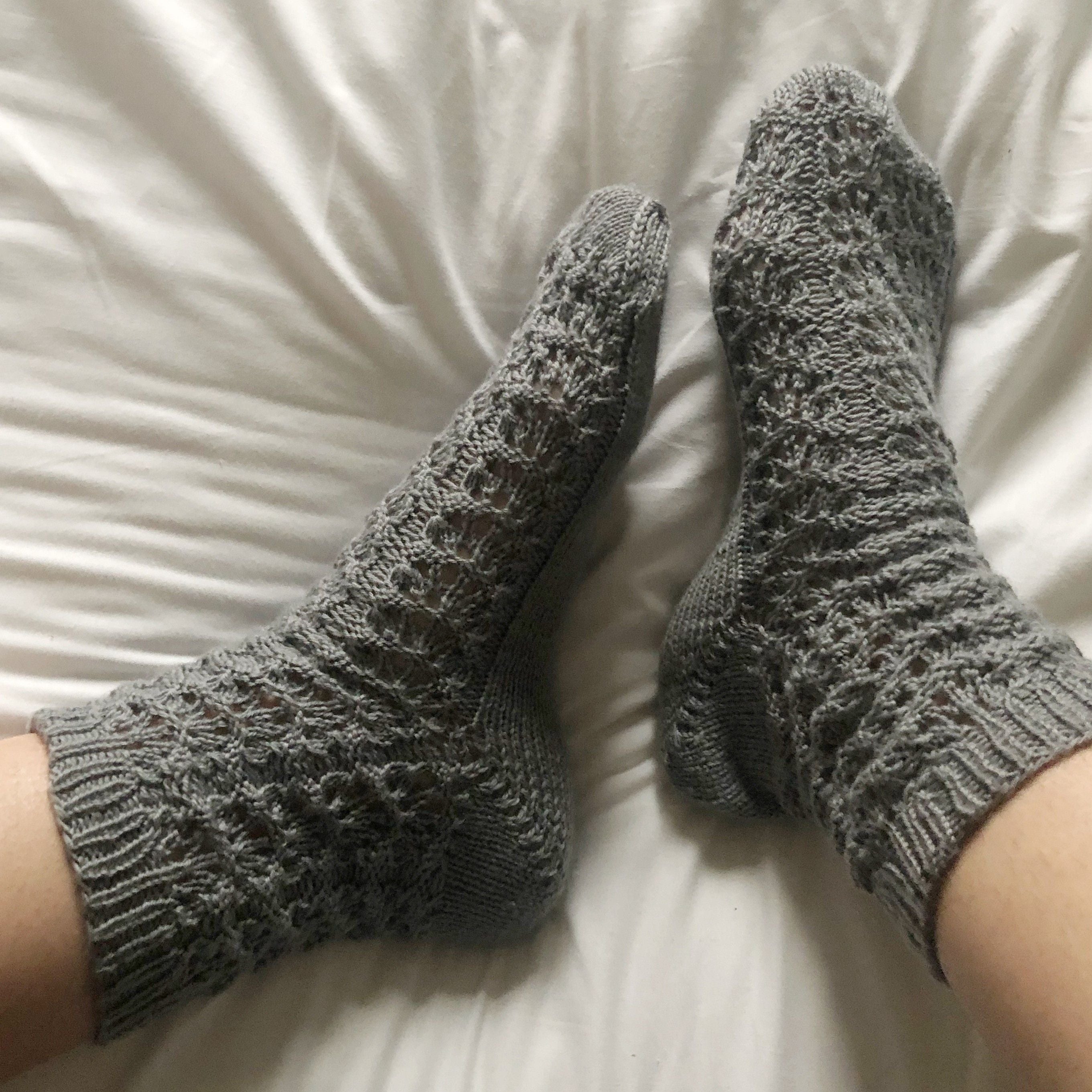 hobbii-spring-waves-socken-strickanleitung-eu-36-37 image 1